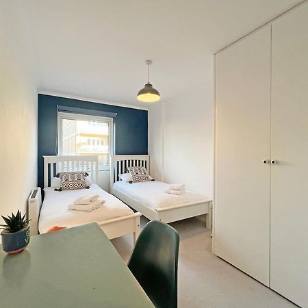 Beautiful Windsor 2 Bed, Perfect Location, 5 Mins Walk To Centre, Free Parking, Legoland, Ascot Appartement Buitenkant foto